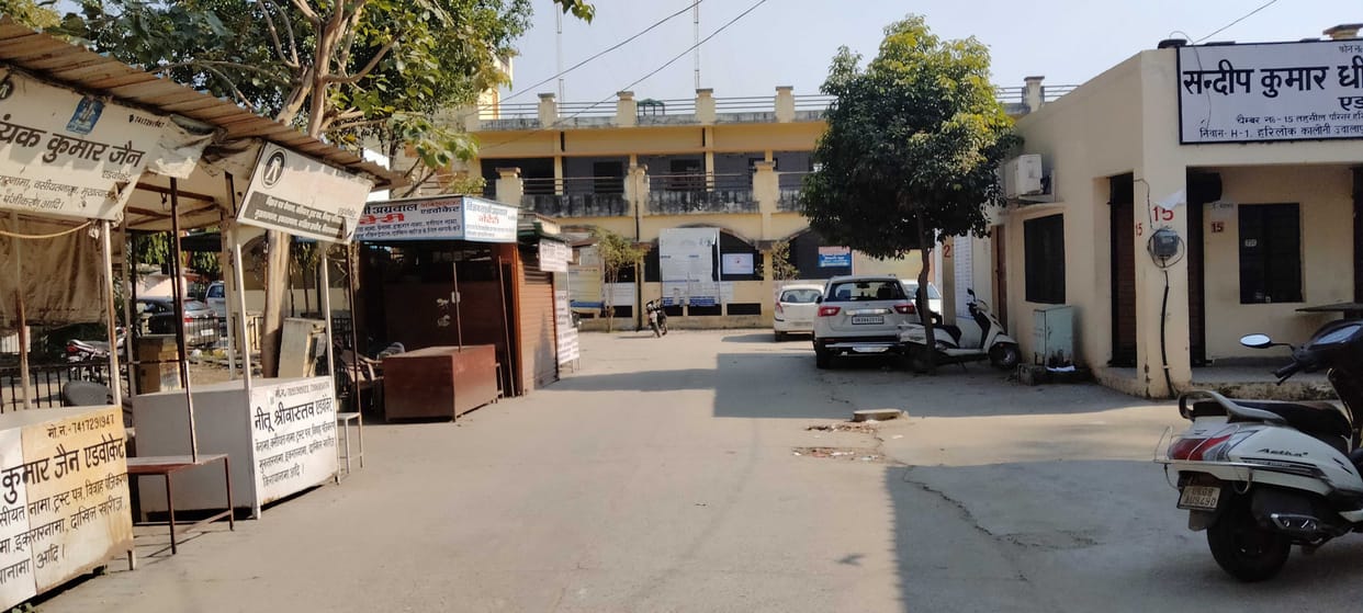 Neither the officer nor the complainant arrived