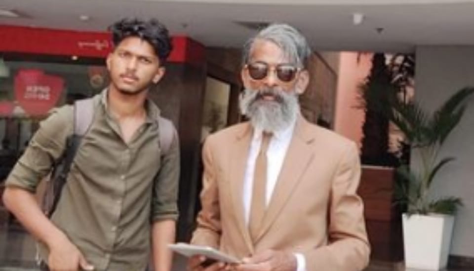 kerala kozikode 60 year old labour Mamika has become a model see viral pictures of her makeover