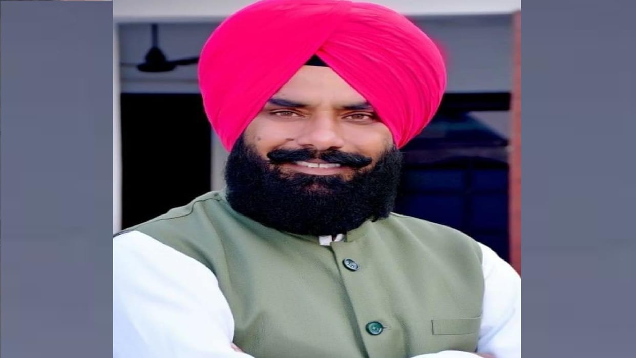 Tajinder Singh Virk said government did not make strong defense so Union Minister of State for Home Ajay Mishra Teni son got bail so soon