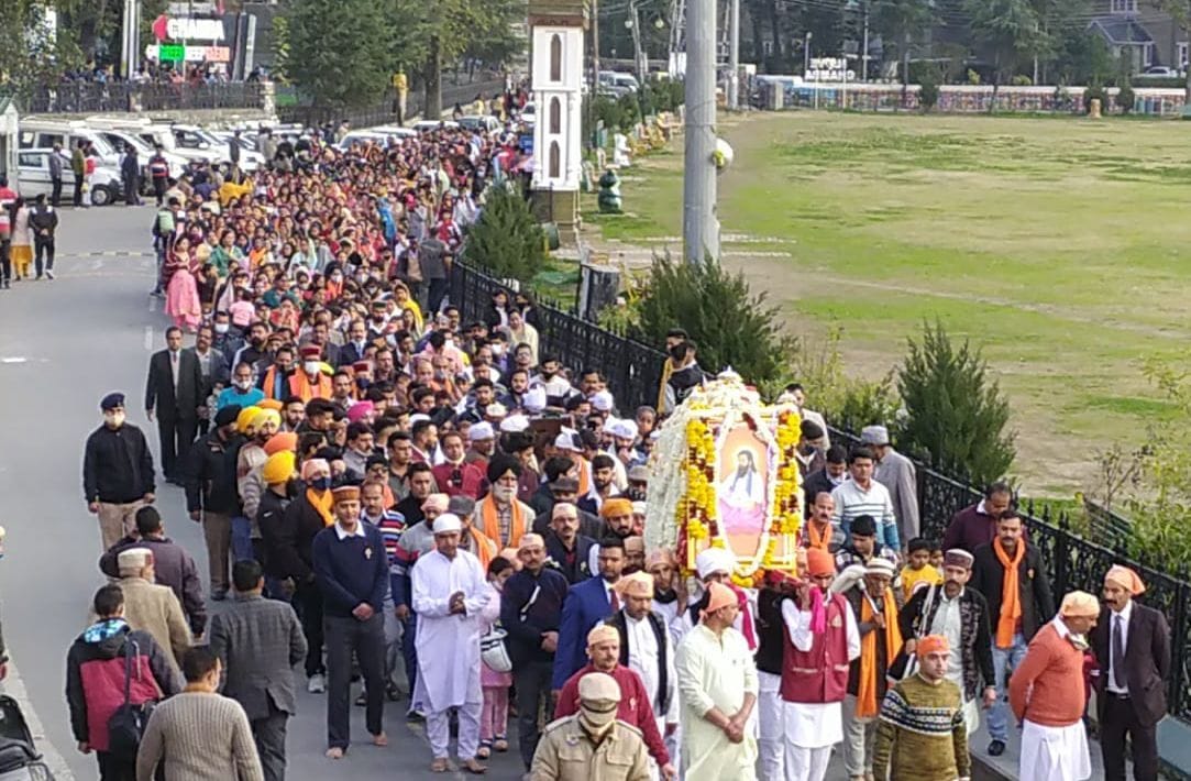 The procession of Guru Ravidas came out on the beat of the drum