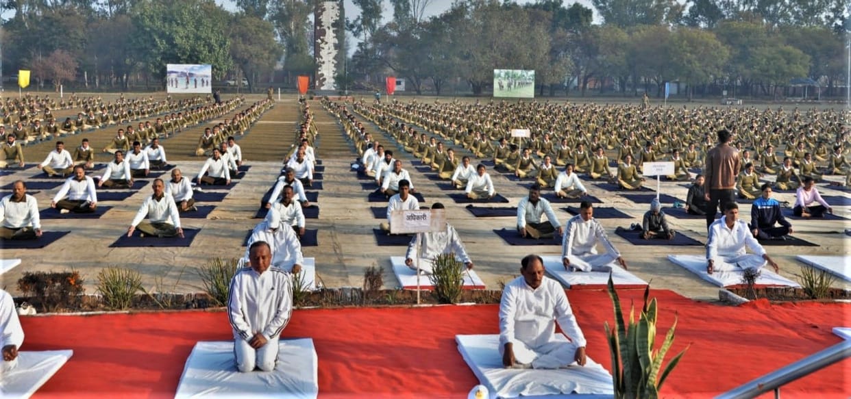 Yoga: More than two thousand ITBP jawans did Surya Namaskar together