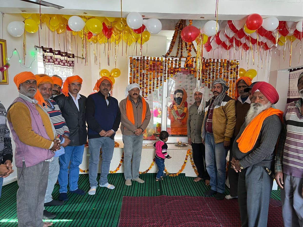 shobha yatra organised in ponta sahib  on the occasion of guru ravidaas jaynti