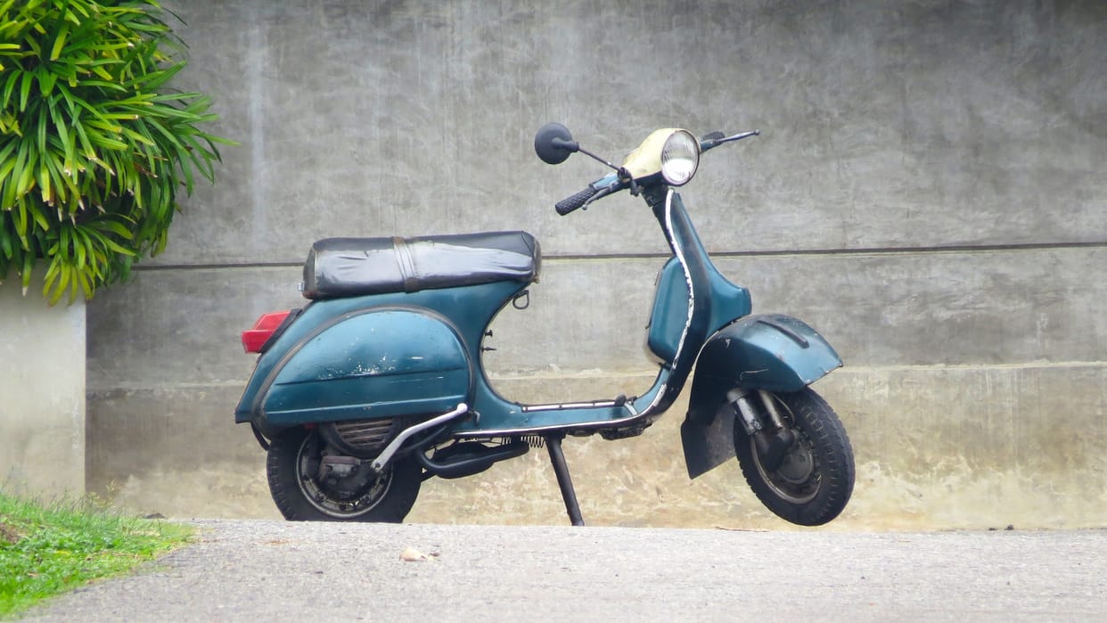 Bajaj Scooter legacy of Rahul bajaj Who Gave Indian Middle class Wheels