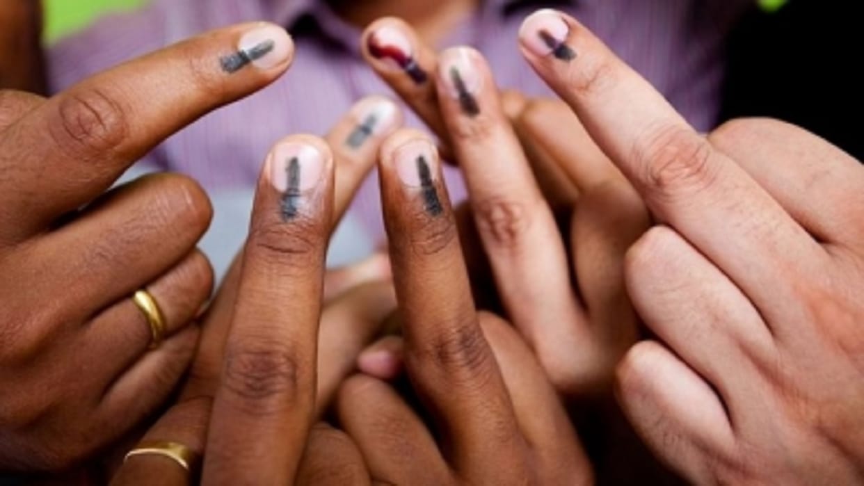 civic polls cancelled in athani due to DMK candidate dies