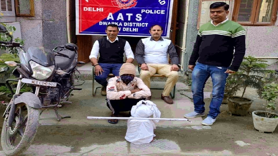 atm broken to fulfill drug addiction delhi police arrested accused