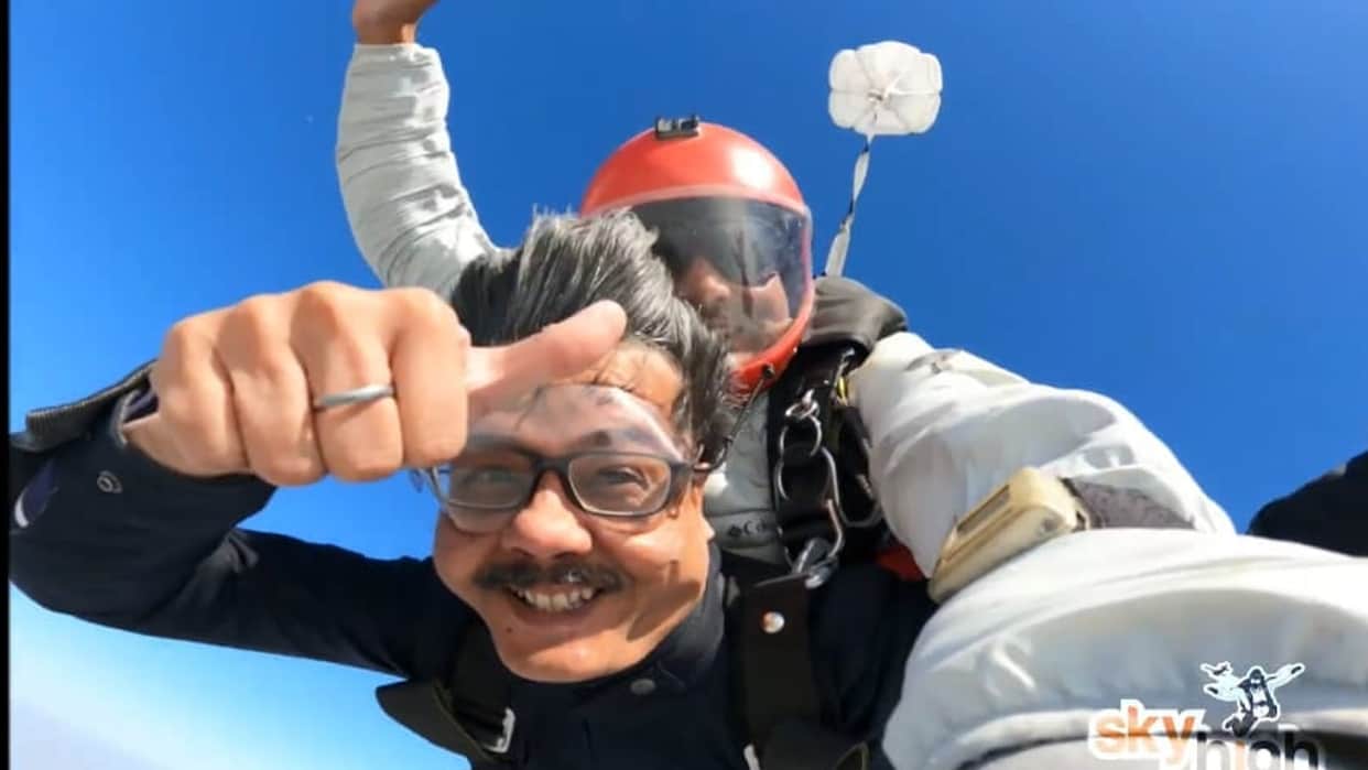 Sky diving in Madhya Pradesh too: The principal secretary himself jumped from a height of 10 thousand feet to test the security arrangements