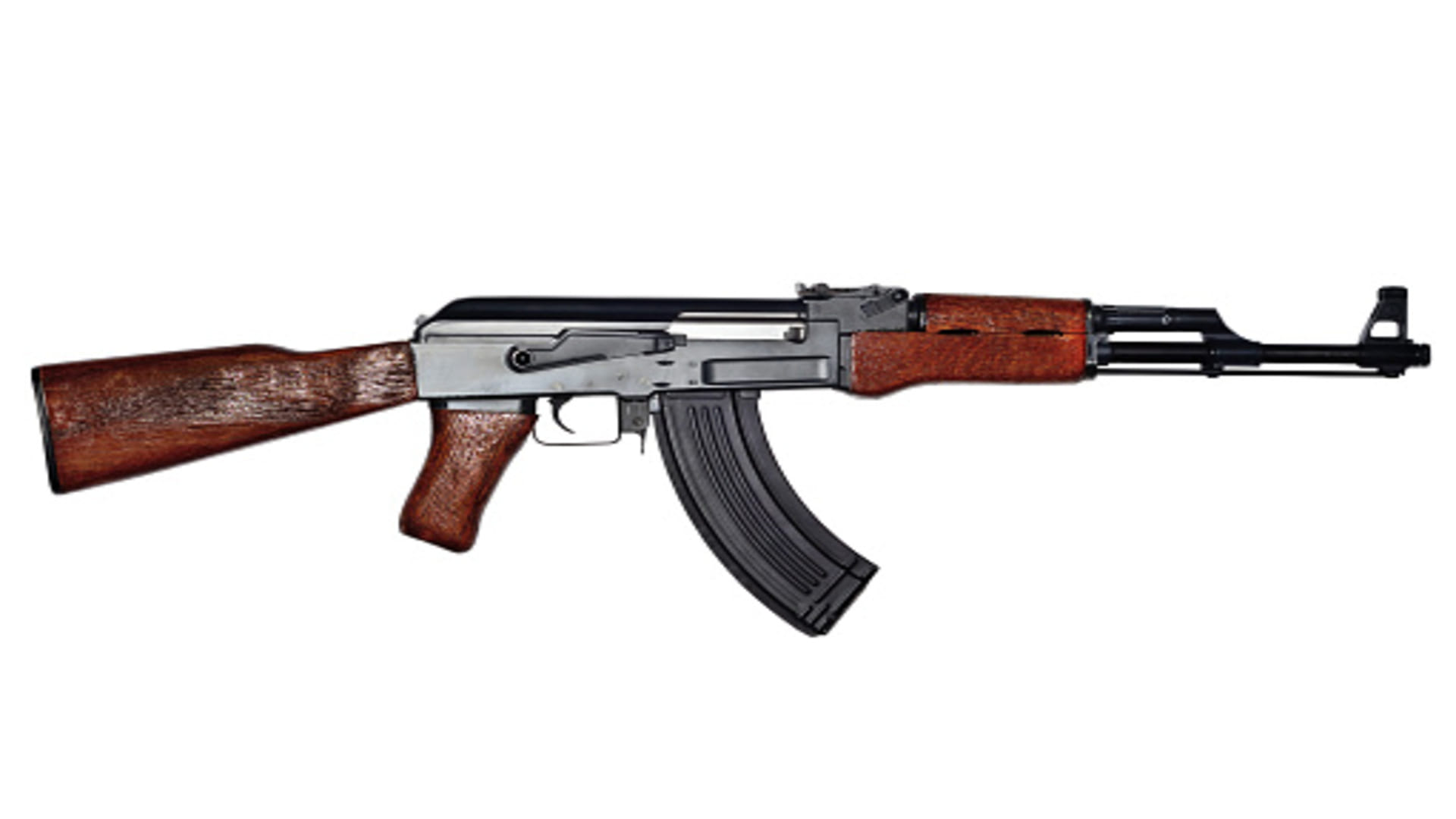 In Ukraine 79 year old woman gets training with AK 47 know the reason behind it