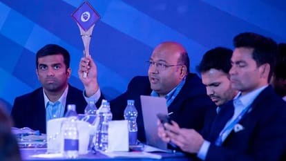 आईपीएल 2022 मेगा ऑक्शन के दौरान चारू शर्मा से बड़ी गलती हुई