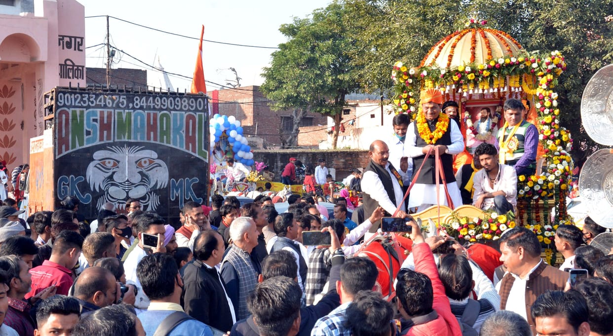 Remembering Sant Ravidas, the procession came out with a lot of music