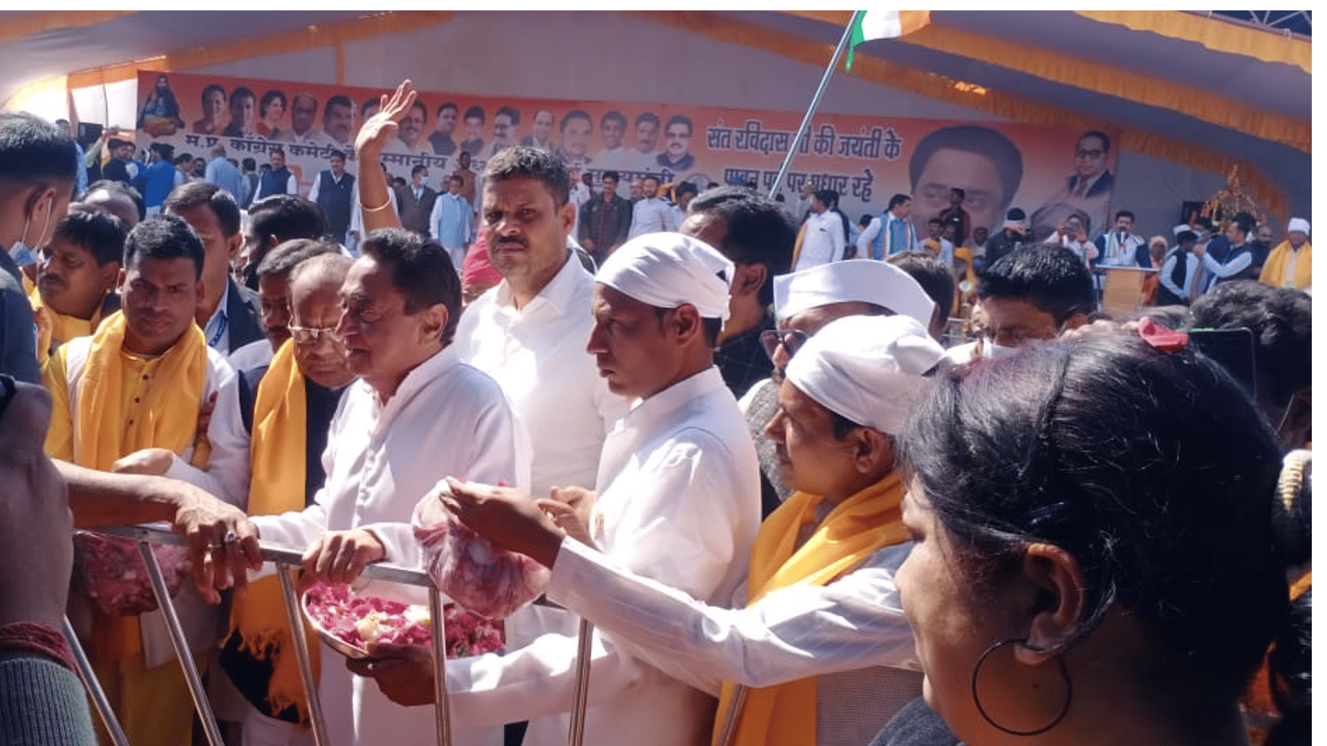 Kamal Nath, who participated in the program of Sant Ravidas Jayanti, targeted the BJP, said - the pitcher of announcements is full