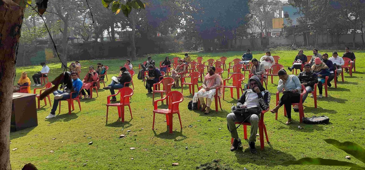 40 examinees kept waiting for the duty magistrate, if they did not come, then the examination was postponed after one hour