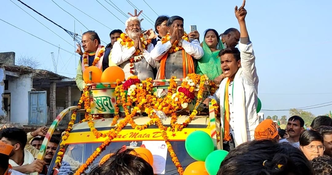 swatantra dev singh, road show, mass communication