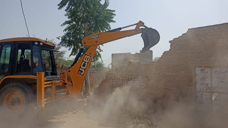 Rajasthan news Buldozer on illegal Construction In Bikaner