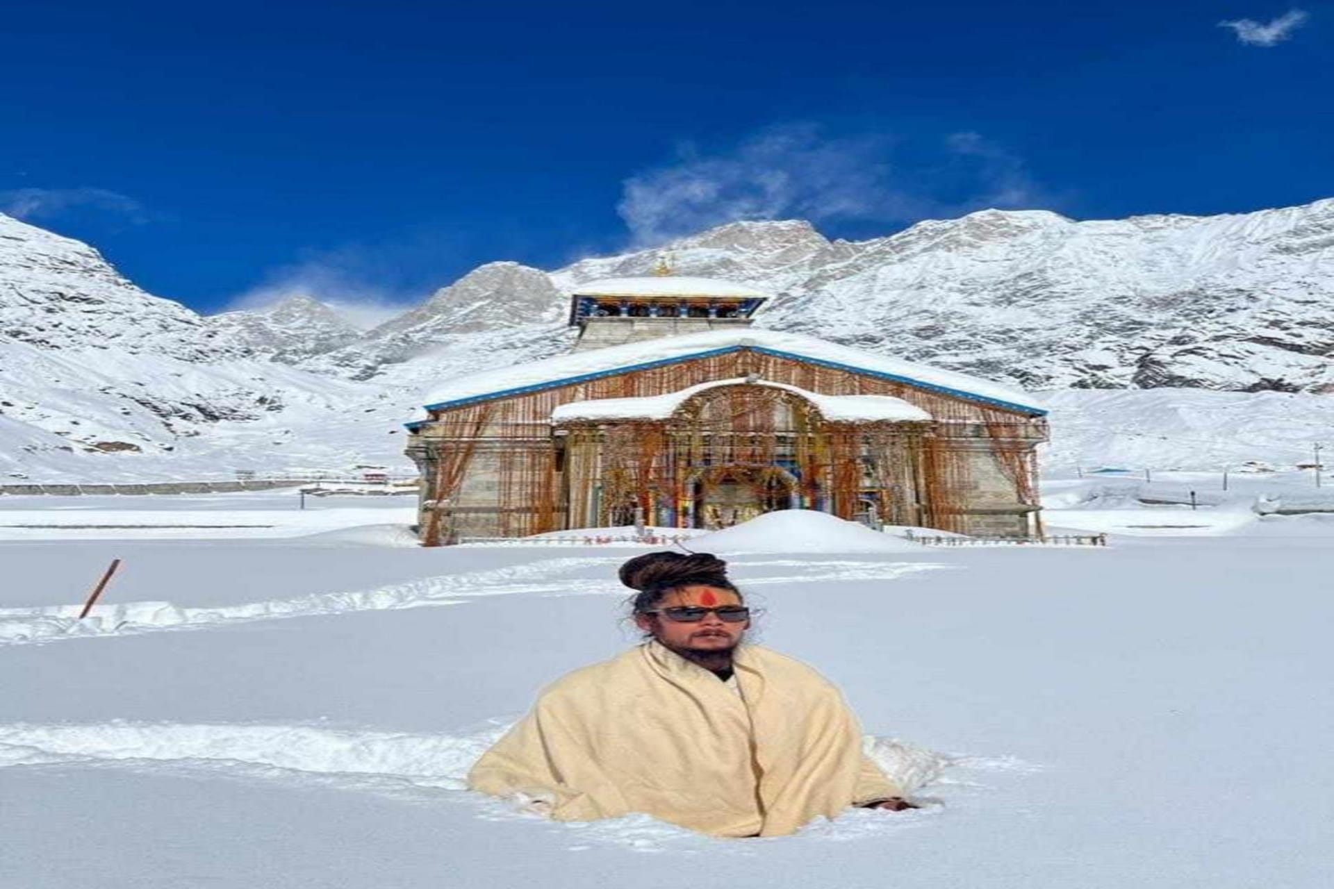 Uttarakhand election 2022: Badrinath and Kedarnath dham covered with snow, problems increased due to stoppage of work, see photos