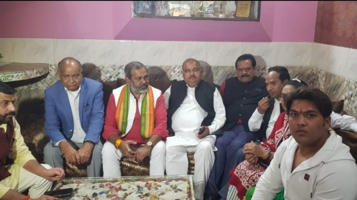 Attack on Owaisi State Minister Sunil Bharala Meets Family of Accused in Greater Noida Dadri says will provide support