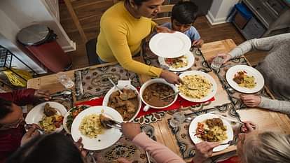 Vastu Tips Best Direction to Eat Food in Which Direction Should We Eat Food