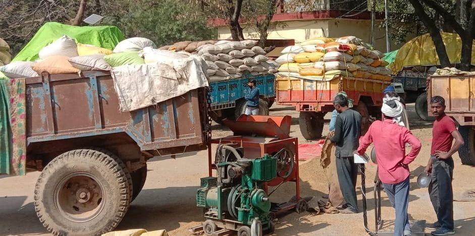 mandi,kisaan,parking