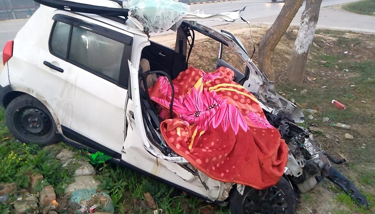 six died in road accident