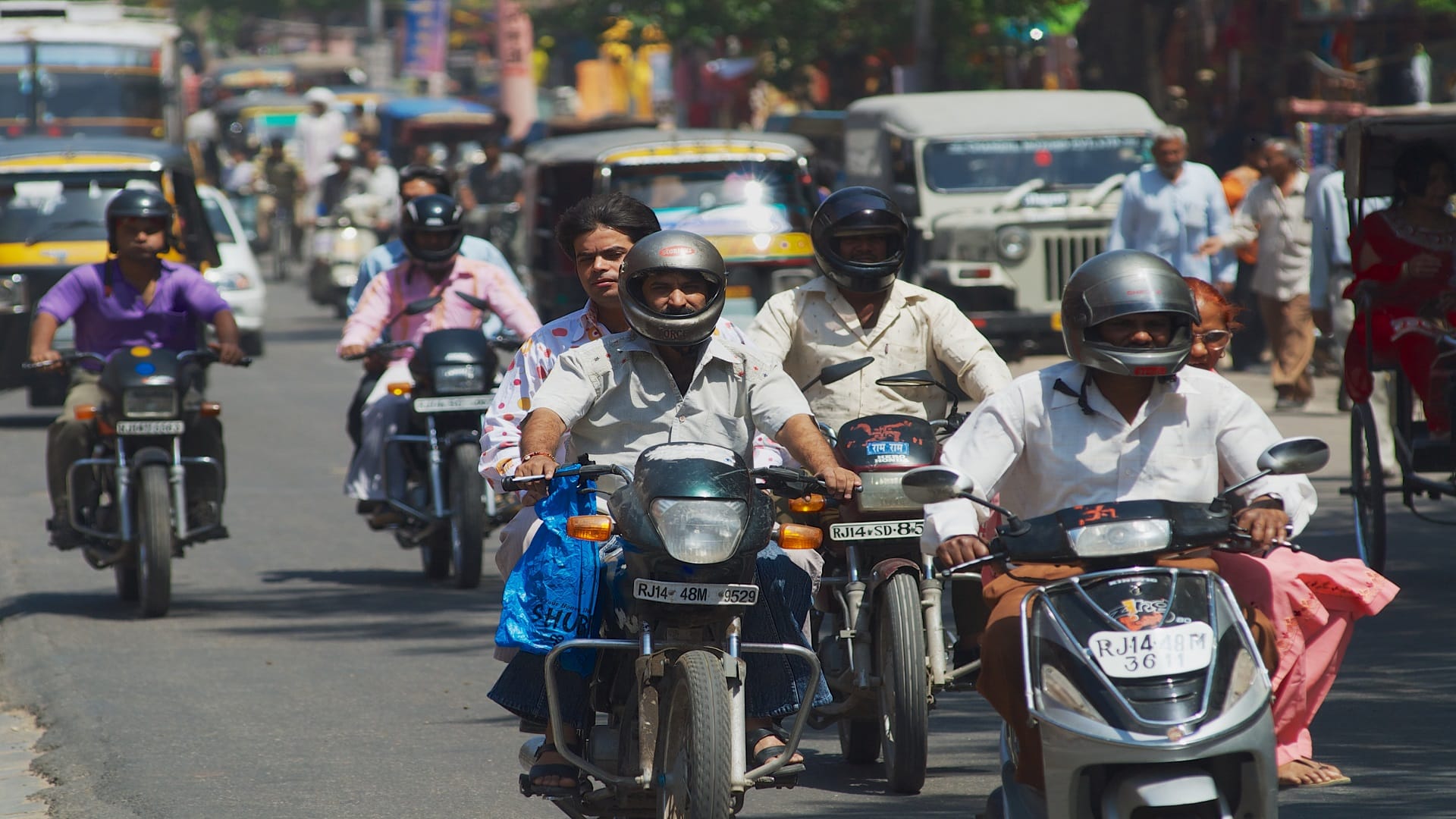 according to Road Transport and Highways Ministry new safety rules helmet for child on bike limited speed up to 40 kmph mandatory