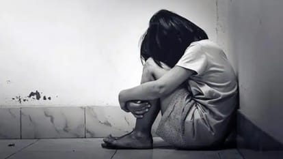 धार में भाई ने बहन से किया रेप (प्रतीकात्मक तस्वीर)