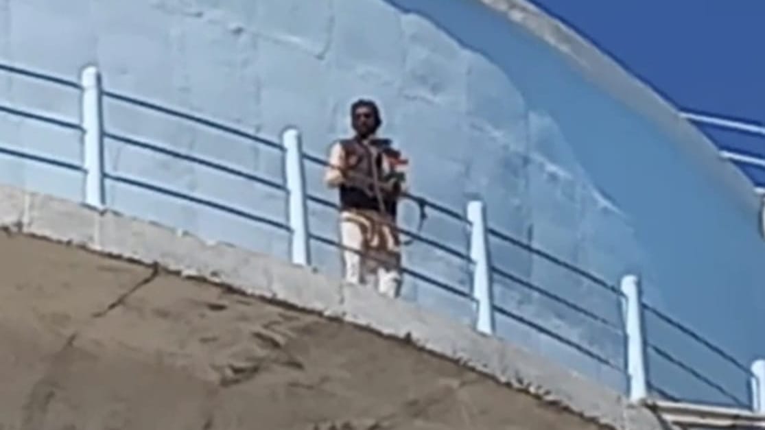 young man climbed on water tank in jhansi troubled by land dispute
