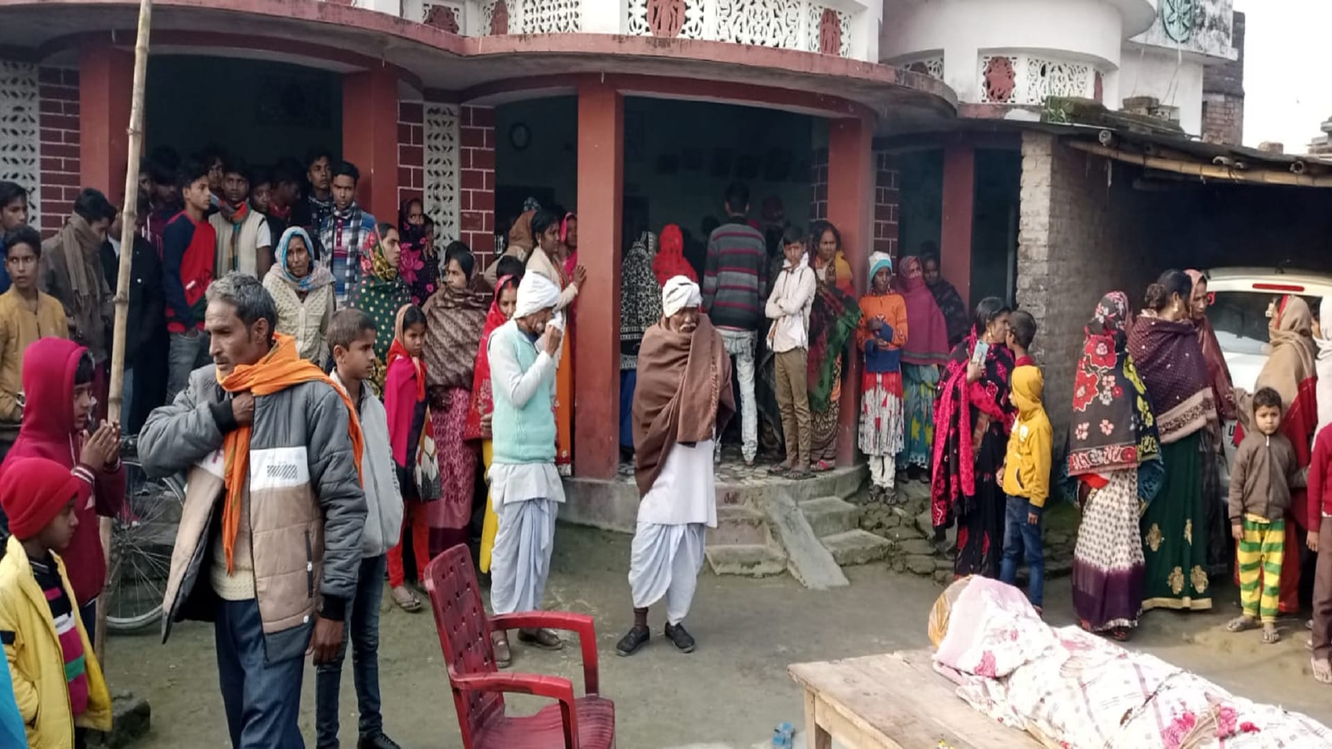 Kushinagar Well Incident 13 Women Died Slab Broken During Haldi Ceremony There was big accident in Naurangiya village even five years ago