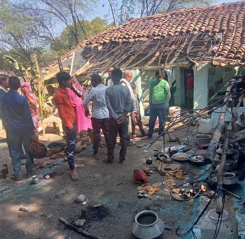Newlyweds and six women scorched due to cylinder burst