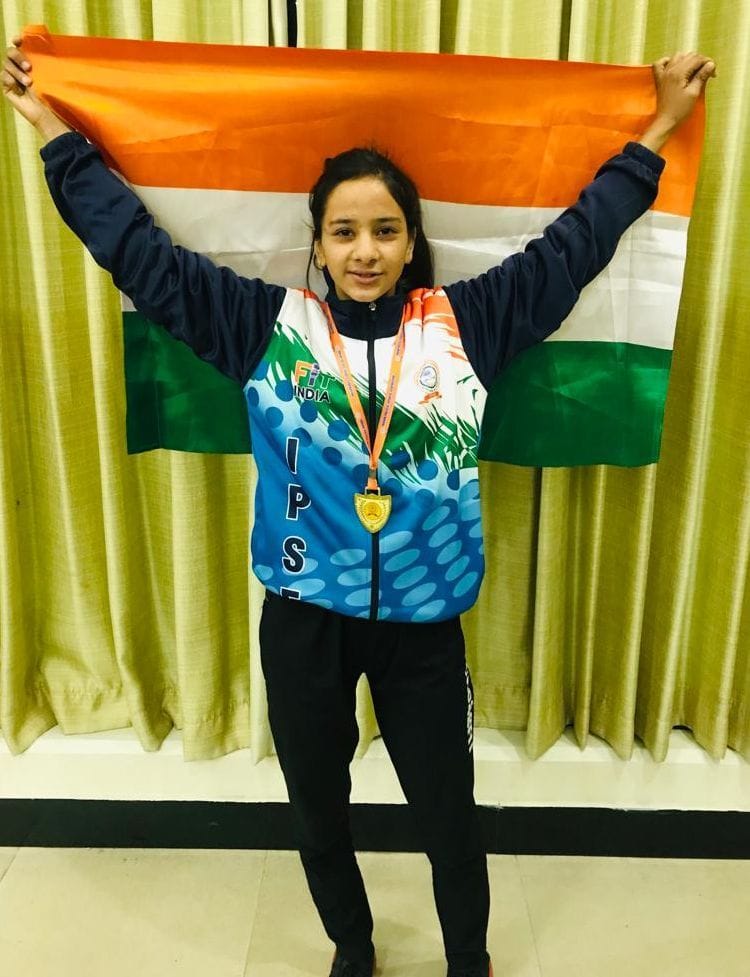 Sangeeta Bags Gold In 1500 Mt Run