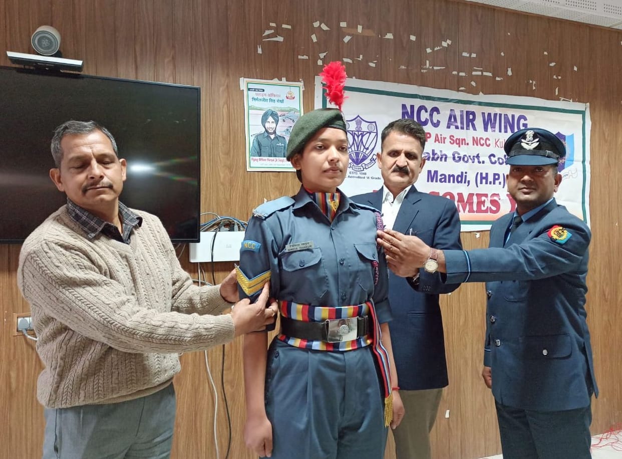 NCC cadets of Vallabh College honored