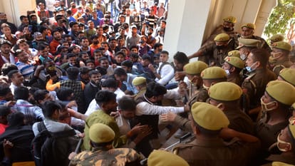 online examination in allahabad university scuffle with police
