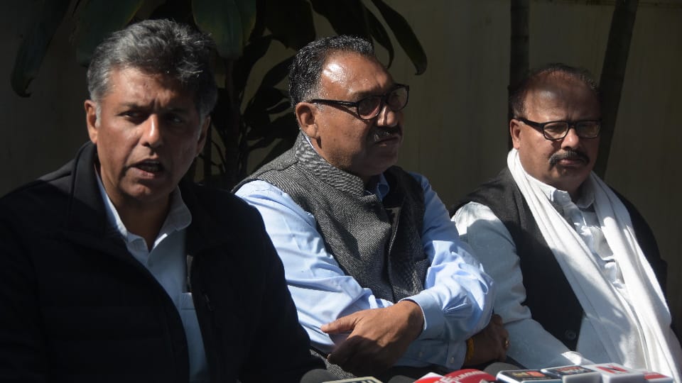 MP Manish Tiwari says he Will not leave Congress party
