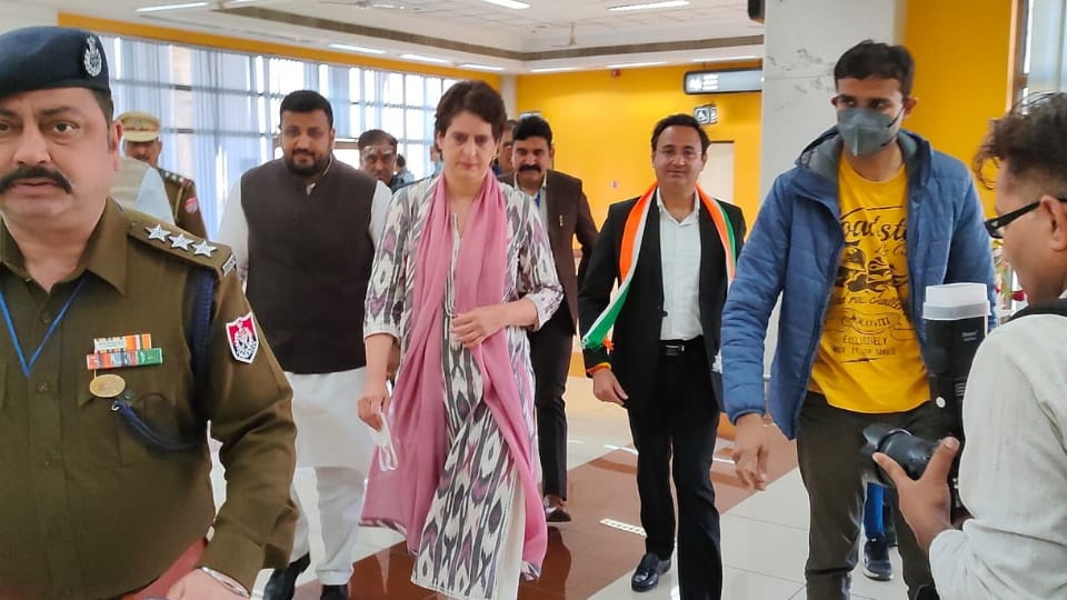 Congress Leader Priyanka Gandhi campaign in Pathankot Today