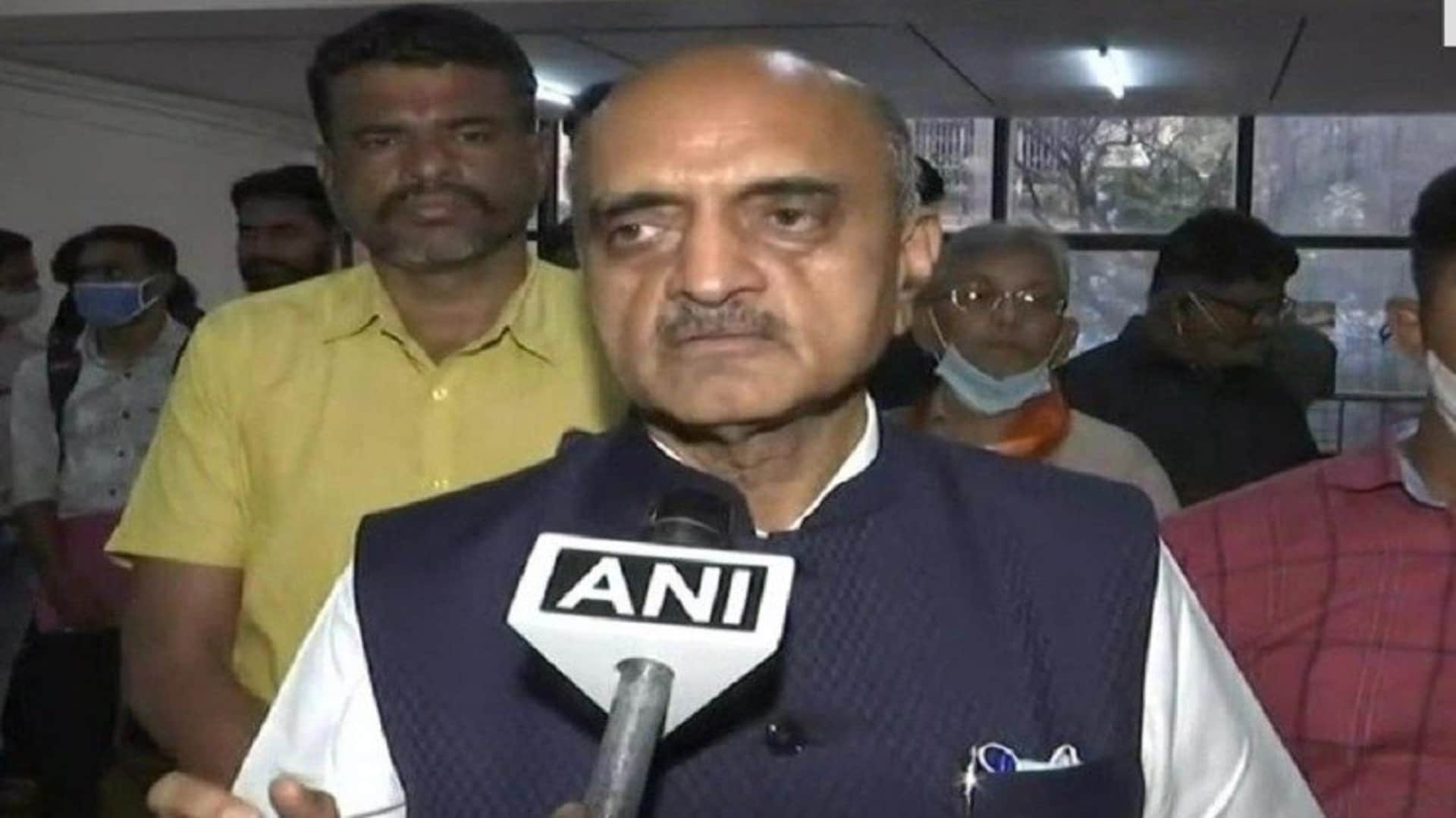 केंद्रीय मंत्री डॉ भागवत कराड