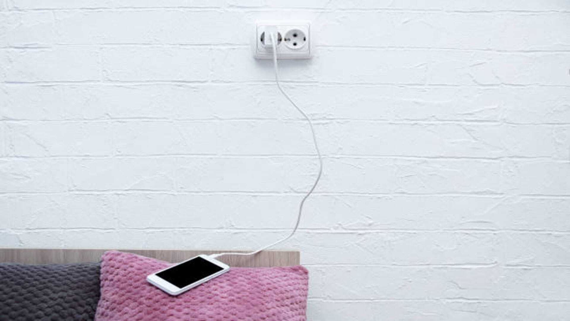 Trivia Do you know the meaning of these symbols on phones charger