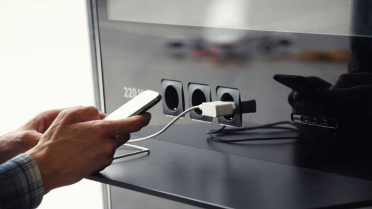 Smartphone Charging Tips Keep These things in mind while charging smartphones