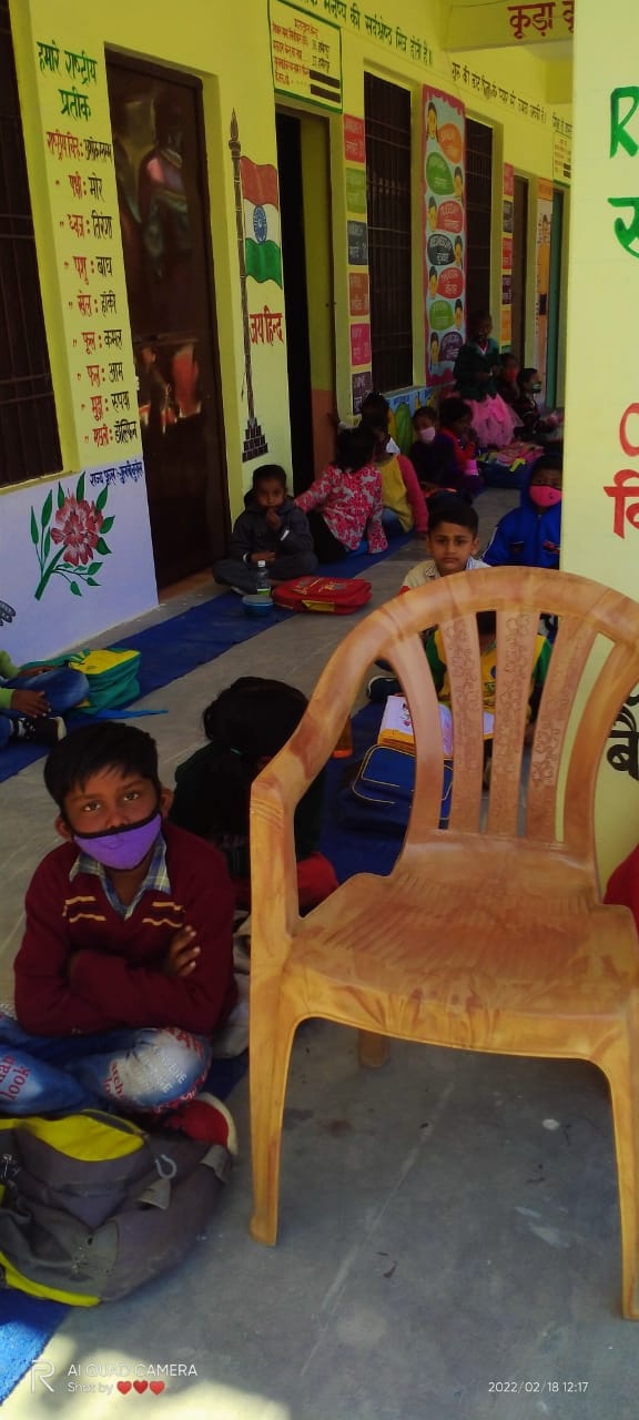 Only three rooms for five classes