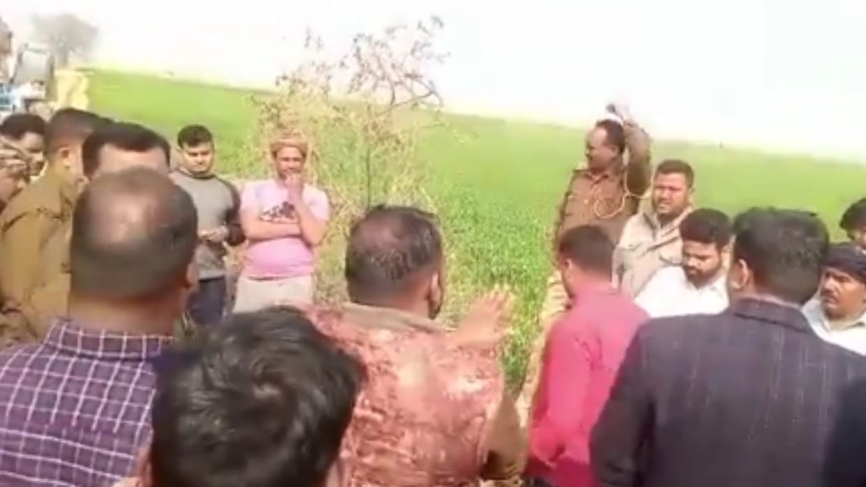 SP leader threatened officers in Gorakhpur