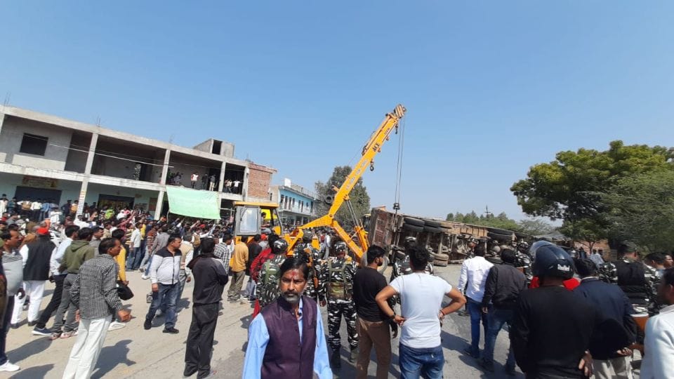 Husband and wife died after dumper overturned on car in Mainpuri