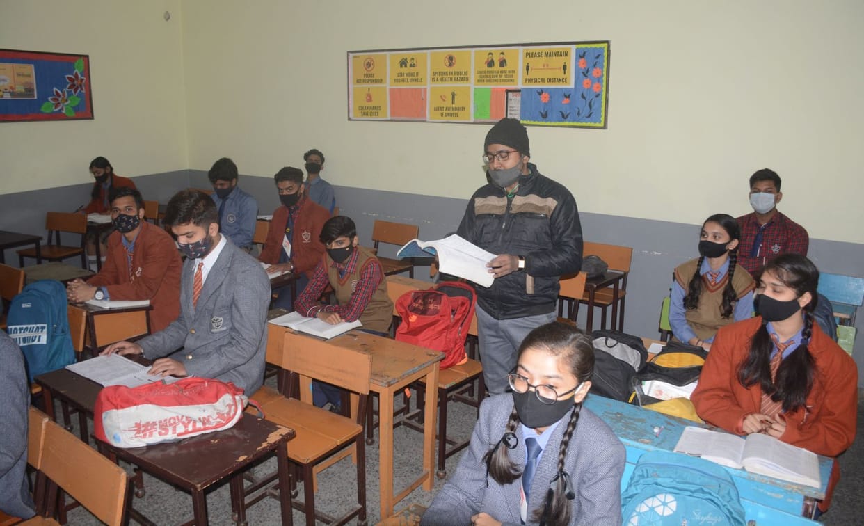 School opened after 50 days, smiles on the faces of students