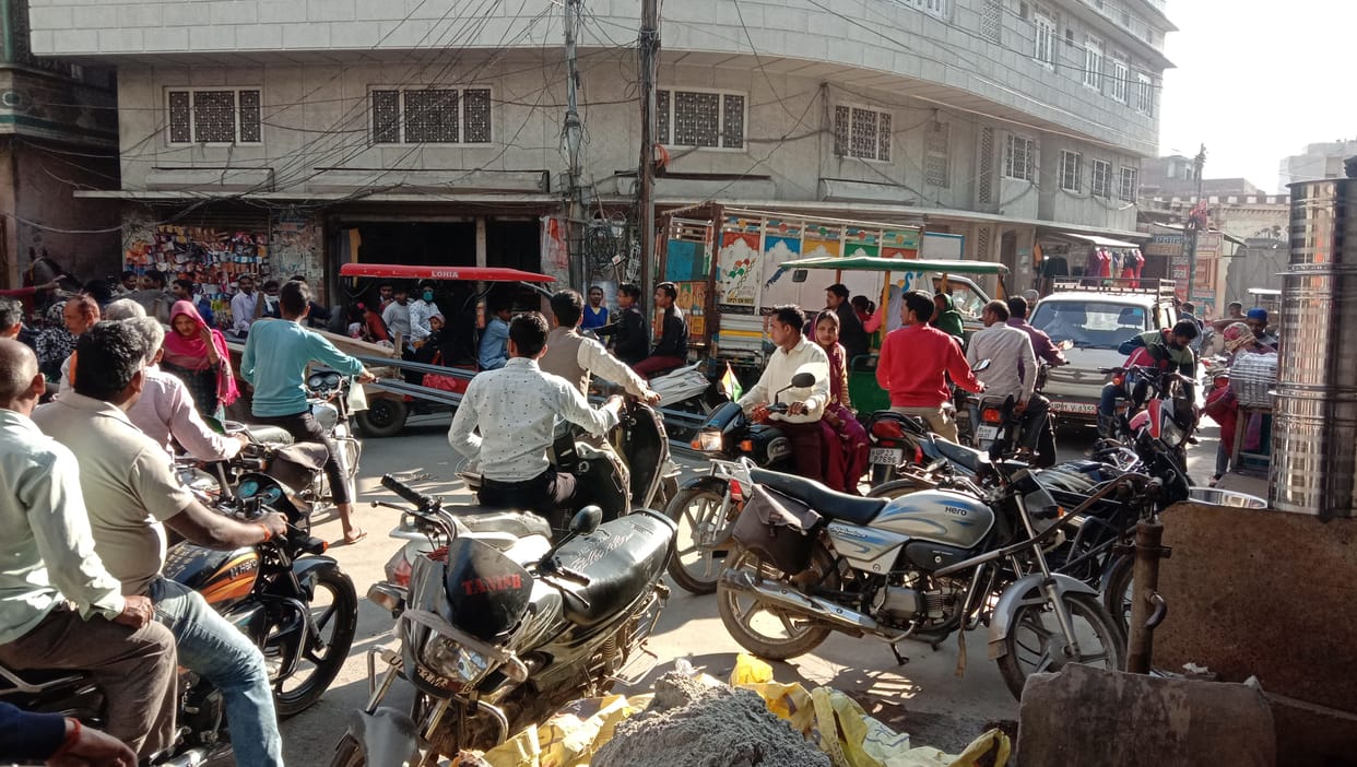 The problem of jam continues at the old State Bank intersection