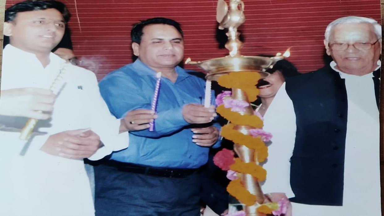 Former minister Ahmed Hassan passed away: Dr. Abdul Qadir the principal of Mohammad Hasan PG College is close friend