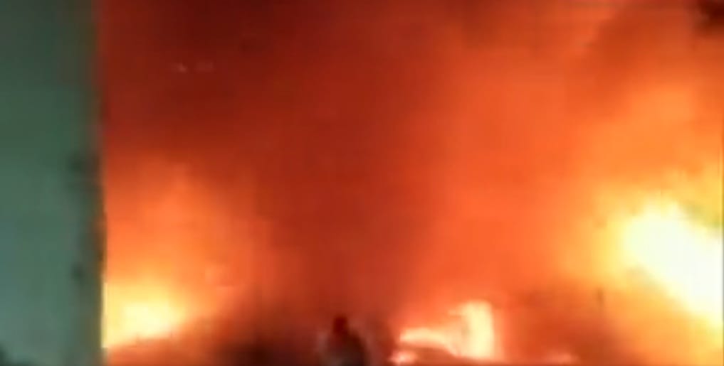 fire broke out in Kolkata Jorabagan Basti in West Bengal