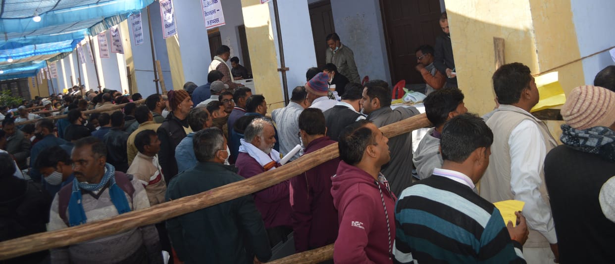 Hathras: 1,403 polling parties reached the booths under tight security