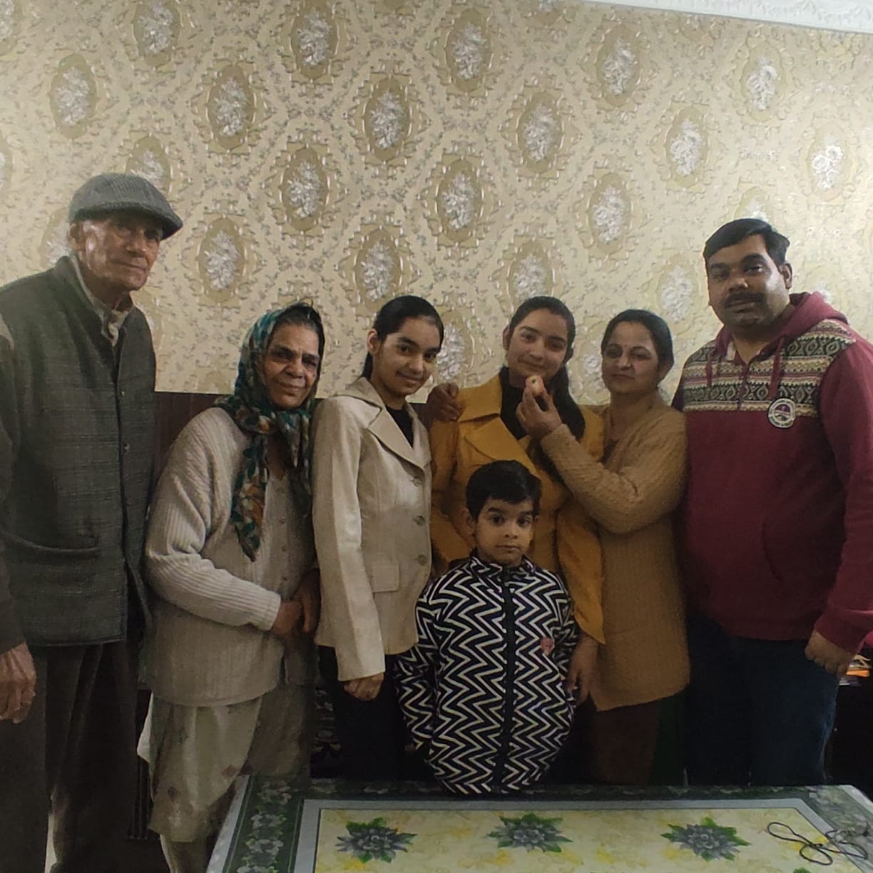 abha of una district stood in merit in pratibha  khoj examination
