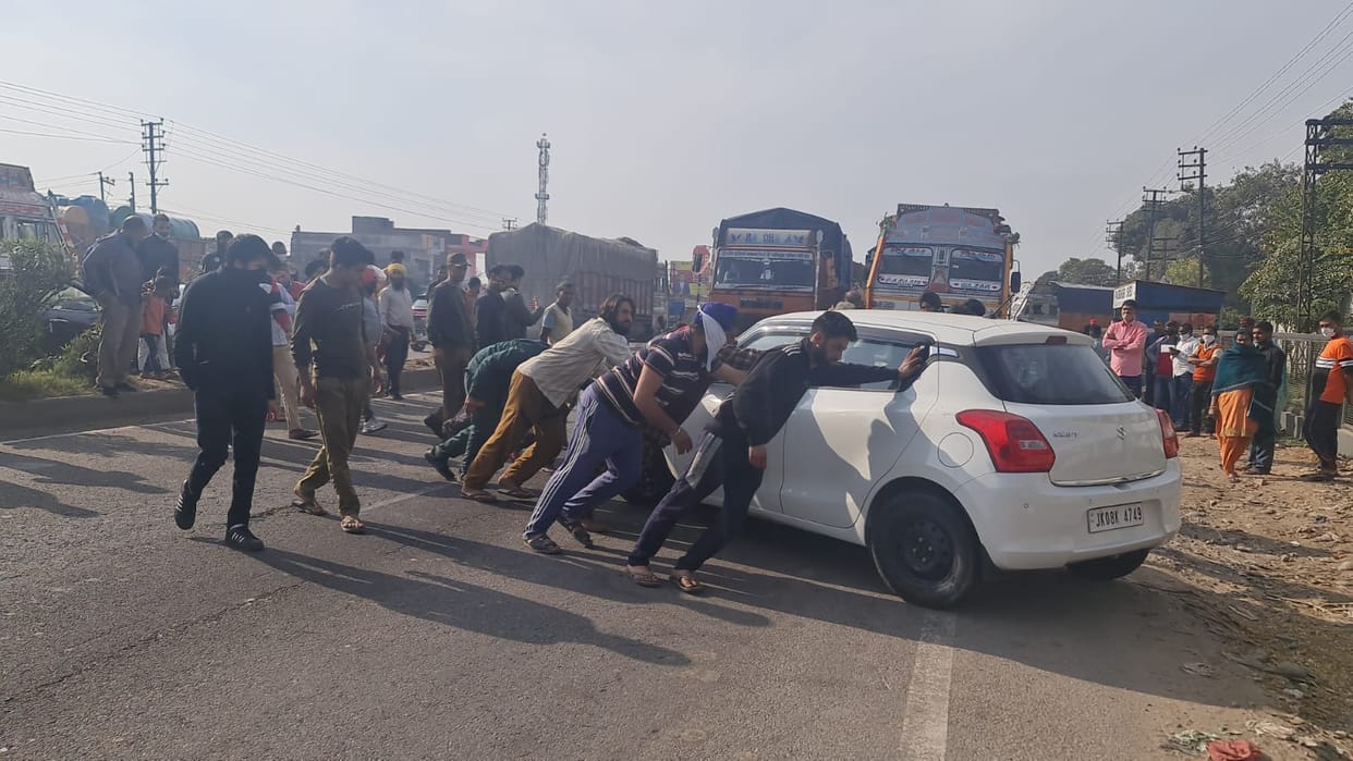 Three injured including husband and wife in road high