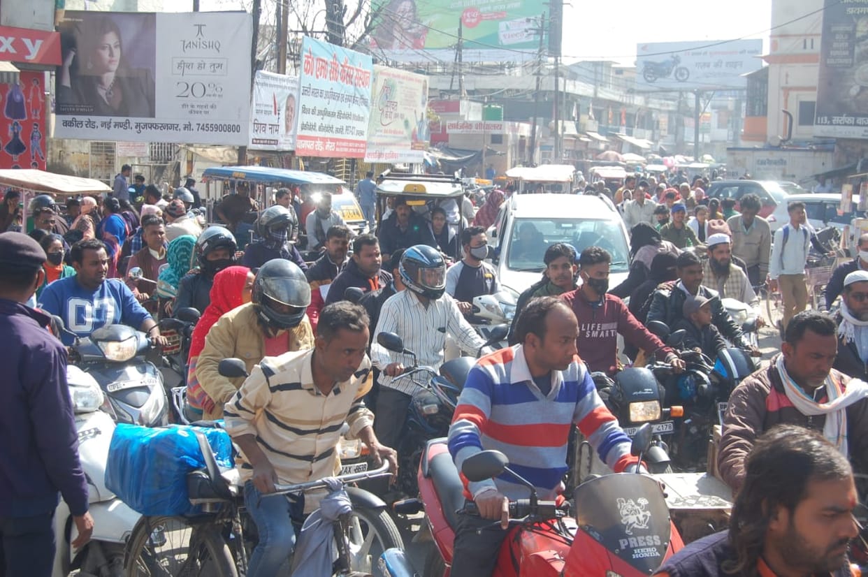 Encroachment and parking is causing jam in the town