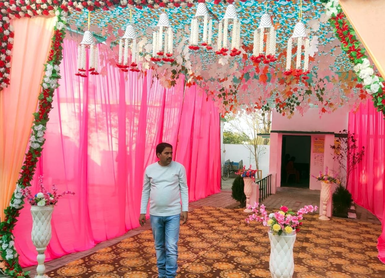 pinck booth
