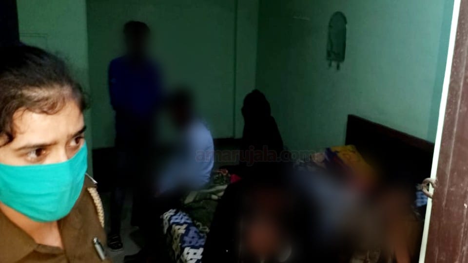 Agra Police raid on guest house couple found in the room