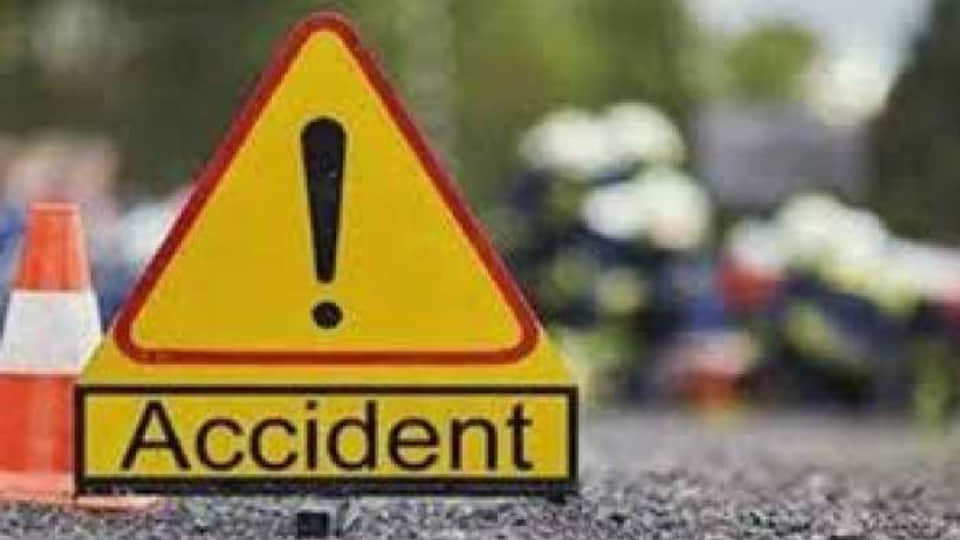 young man died due crushed by car in mau during morning walk