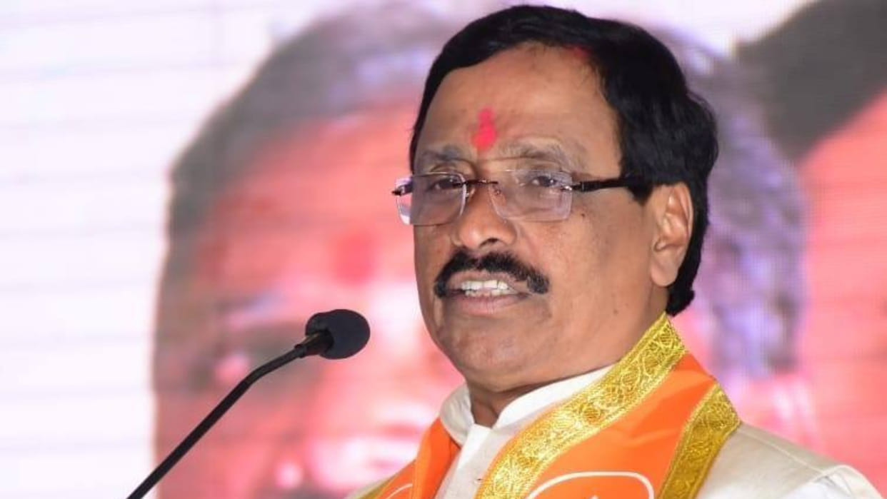 Shiv Sena leaders to meet Maharashtra home minister Dilip Walse Patil for reopening of murder cases in Sindhudurg district